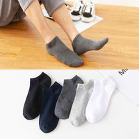 Sweat-absorbent Breathable Cotton Men's Boat Socks Wholesale main image 1