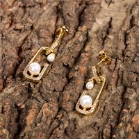 Retro Fashion Pearl Earrings Wholesale main image 5