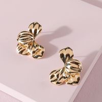 Fashion Alloy Petal Flowers Exaggerated Earrings main image 2