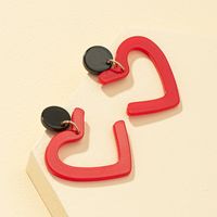 Boucles D&#39;oreilles En Forme De Coeur En Acrylique Rouge main image 5