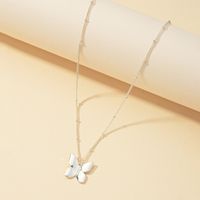 Fashion Simple Butterfly Pendant Necklace main image 3