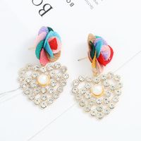 Herzförmige Diamantohrringe Aus Koreanischer Stoffblume main image 5