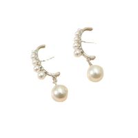 Fashion Pearl Pendant Retro Earrings main image 5