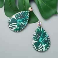 Leather Print Leaf Rhinestone Earrings main image 3