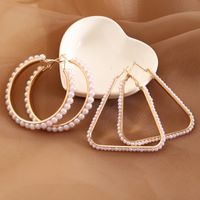 Fashion Triangle Round Pearl Earrings main image 2