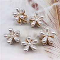 Korean Fashion Pearl Flower Hairpin main image 5