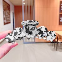 Acrylic Cow Pattern Hollow Butterfly Hair Clip sku image 8
