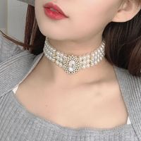 Collar Retro Multicapa Con Perlas Y Diamantes De Imitación main image 3