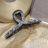 Korean Diamond-studded Pearl Cross-disc Hair Shark Clip sku image 1