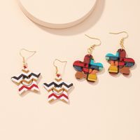 Fashion Smiley Star Shape Earrings main image 1