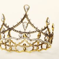 Baroque Retro Alloy Diamond Crown main image 5