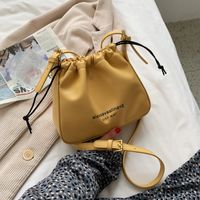 Large-capacity New Trendy Fashion Letter Printing Bucket Bag sku image 2