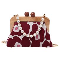 Fashion Contrast Color Chain Wooden Handle Pearl Handbag sku image 1