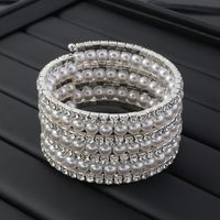 Fashion Geometric Alloy Diamond Women's Bracelets main image 1
