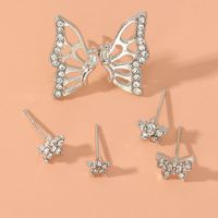 Mode Einfache Diamantbesetzte Schmetterlingssternohrringe Gesetzt main image 3