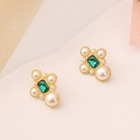 Retro Green Crystal Fashion Earrings sku image 1