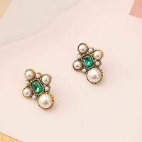 Retro Green Crystal Fashion Earrings sku image 2
