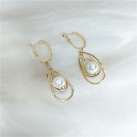 Korean Golden Geometric Pearl Earrings main image 3