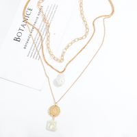 Retro Inlaid Pearl Simple Pendant Necklace main image 3