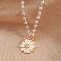 Collier De Perles Petites Fleurs Coréennes main image 4