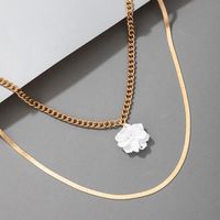 Simple White Flower Multilayer Alloy Necklace main image 3
