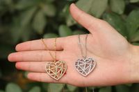 Fashion Hollow Three-dimensional Large Heart-shape Copper Zircon Necklace Wholesale main image 4