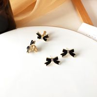 Boucles D&#39;oreilles Noeud Noir Simples Korea main image 4