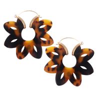 Retro Leopard Print Hollow Flower Acrylic Earrings main image 3