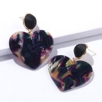 Retro Contrast Color Heart-shaped Acrylic Earrings main image 5