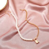 Retro Stitching Pearl Metal Lock Necklace Wholesale main image 4