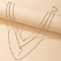 Einfache Silberne Dreilagige Halskette main image 3