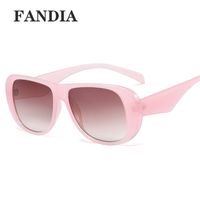 Fashion Oval Frame Big Hinge Sunglasses Wholesale main image 3