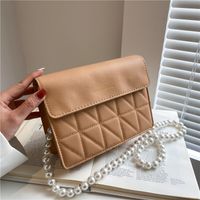 String Pearl Shoulder Strap Women's Embroidered Lines Diamond Shoulder Bag sku image 2