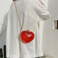 Acrylic Transparent Heart-shape Chain Shoulder Messenger Bag Wholesale sku image 2