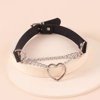 Retro Heart-shape Leather Necklace Wholesale main image 3