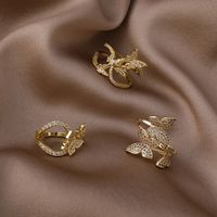 Fashion Three-dimensional Zircon Butterfly Ring main image 2