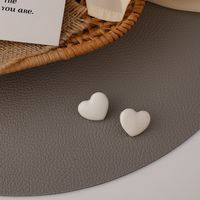 Fashion Milky White Heart-shape Earrings main image 5