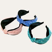 Korean Letter Contrast Color Knotted Headband main image 3