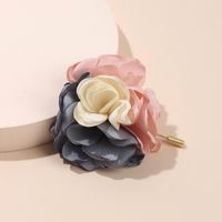 Fashion Contrast Color Flower Brooch main image 4