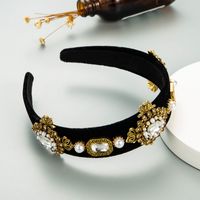 Baroque Pearl Rhinestones Wide-brimmed Flannel Headband main image 4