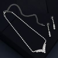 Korean Wedding Rhinestone V-shaped Earrings Necklace Set main image 3