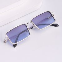 Fashion Small Box Four-leaf Clover Pattern Personality Sunglasses Wholesale main image 6