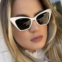 Fashion Small Frame Cat Eye Anti-uv Metal Sunglasses Wholesale main image 5