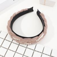 Fashion Fabric Twist Braid Pearl Headband Wholesale sku image 3