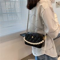Fashion Pearl Rhomboid Embroidery Thread Shoulder Messenger Portable Bag Wholesale sku image 4