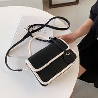 Korean Fashion Hit Color New Fashion Messenger Bag sku image 2