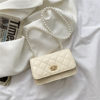 Lingge Embroidery Thread Pearl Chain Messenger Bag sku image 3