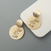 Fashion Disc Flower Inlaid Simple Alloy Earrings main image 3