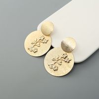 Fashion Disc Flower Inlaid Simple Alloy Earrings main image 4
