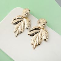Simple Fashion Exaggerated Metal Leaf Alloy Earrings main image 4